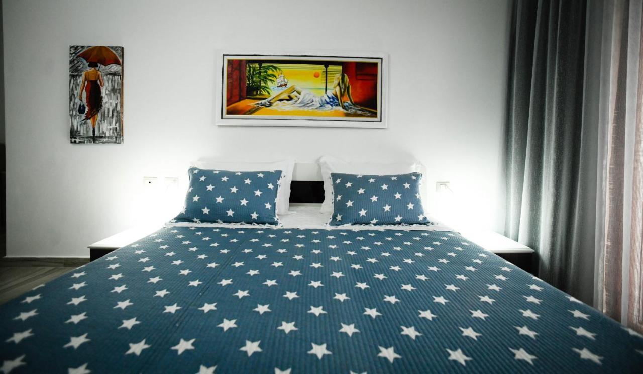 Vila Rina At Aquamarine Residence Vlore Exterior photo